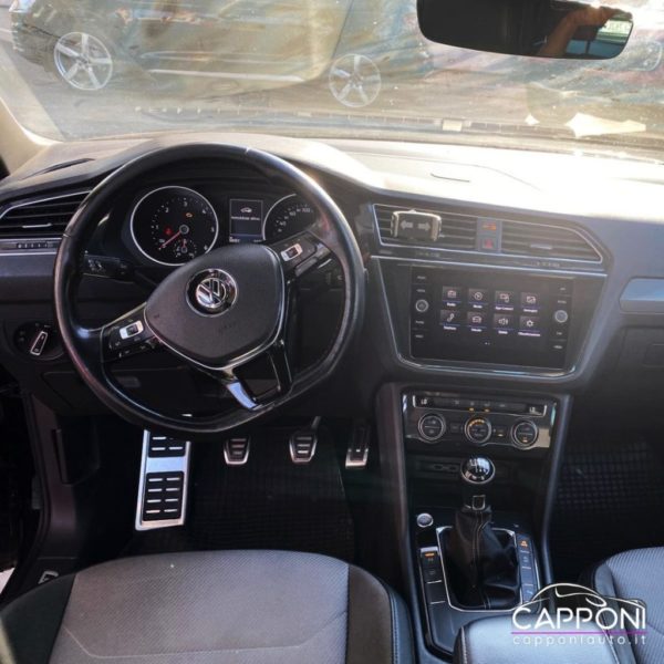 VOLKSWAGEN Tiguan - 1.6 TDI SCR R Line - immagine 9