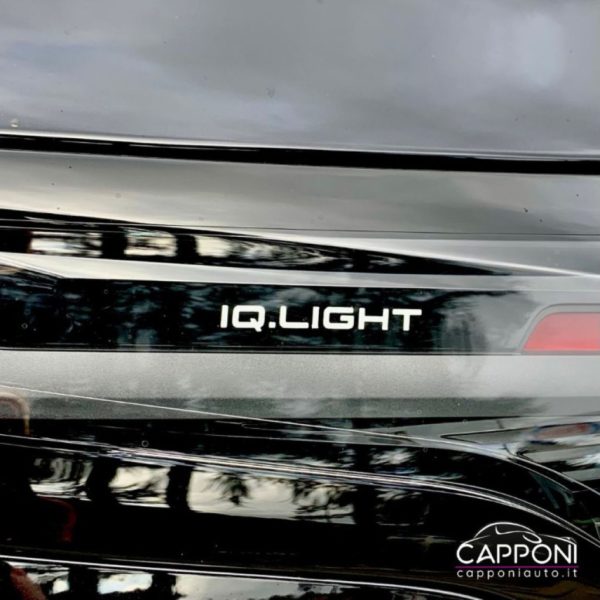 VOLKSWAGEN Tiguan - 2.0 TDI 193 CV DSG 4MOTION R-Line - immagine 19