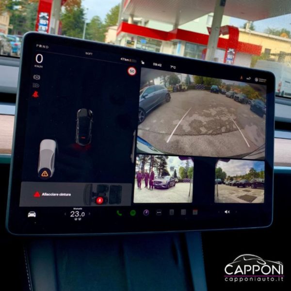 TESLA Model Y - Performance AWD - immagine 10