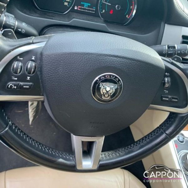 JAGUAR XF - 2.2 D 200 CV - immagine 13