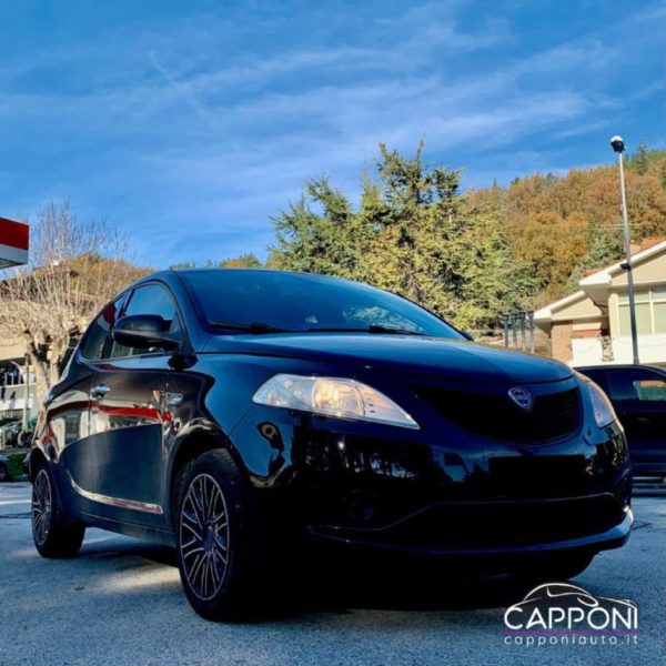 LANCIA Ypsilon - 1.2 69 CV 5 porte