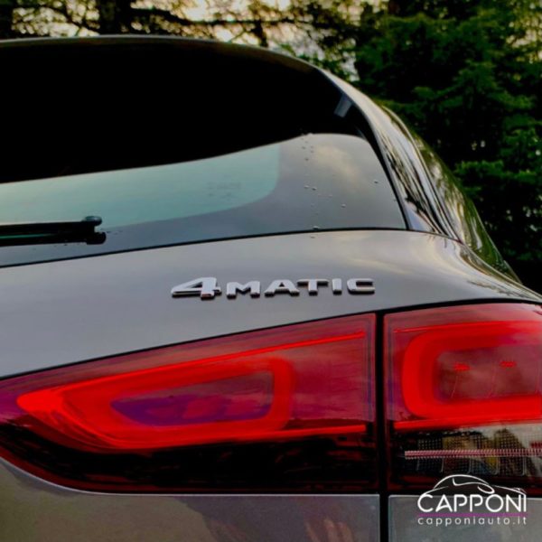 MERCEDES-BENZ GLA 220 - d 4Matic AMG Line - immagine 4