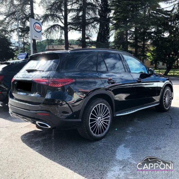 MERCEDES-BENZ GLC 300 - d 4Matic Mild Hybrid AMG - immagine 4