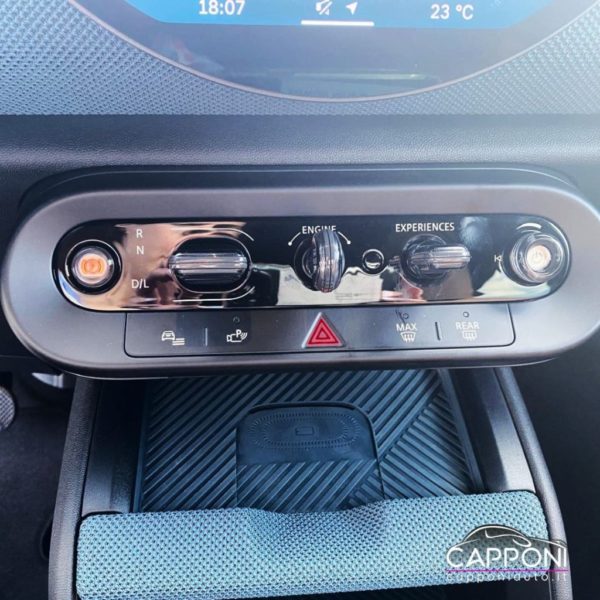 MINI Countryman - D Favoured - immagine 22