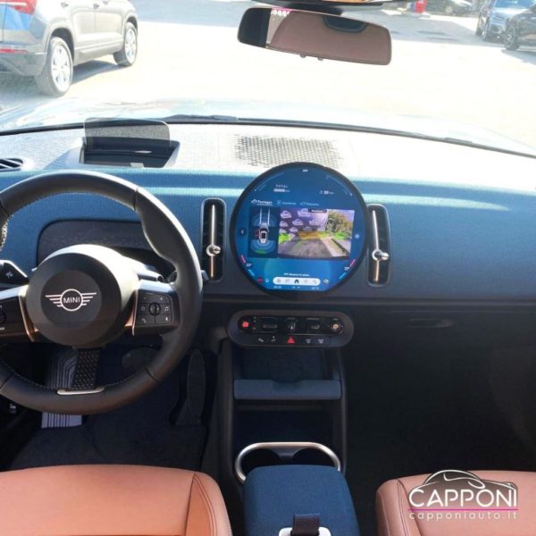 MINI Countryman - D Favoured - immagine 13