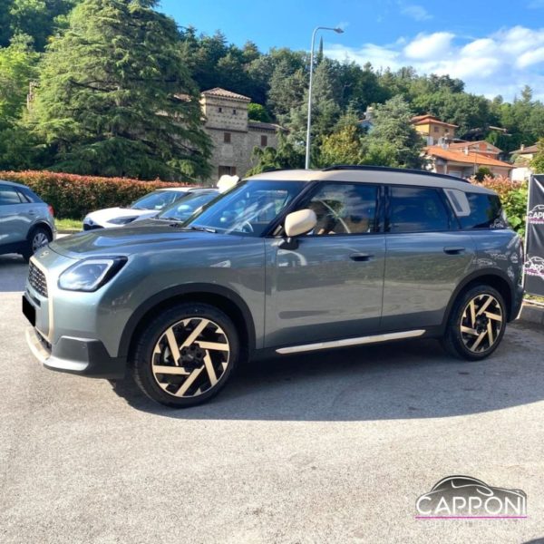 MINI Countryman - D Favoured - immagine 4