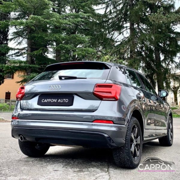 AUDI Q2 - 30 TDI Identity Black S tronic PROMO - immagine 6