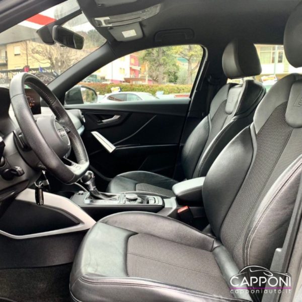 AUDI Q2 - 30 TDI Identity Black S tronic PROMO - immagine 7