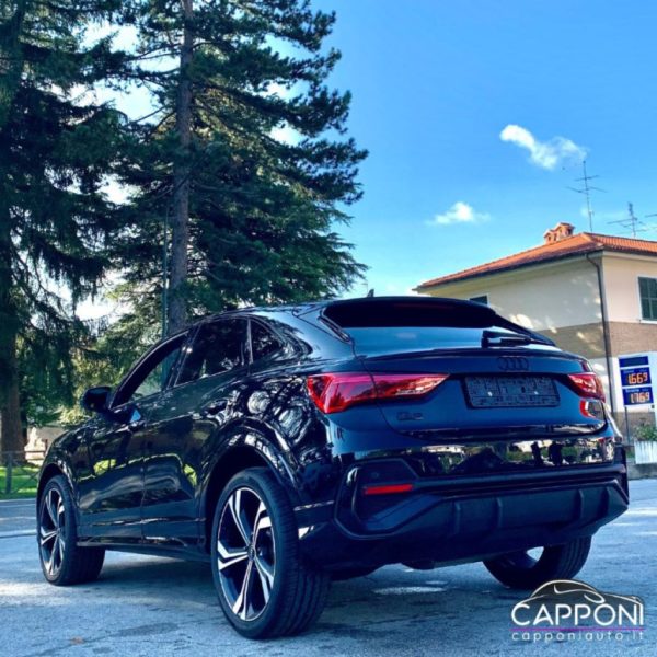 AUDI Q3 - Sportback 35 TDI 2x SLine - immagine 4