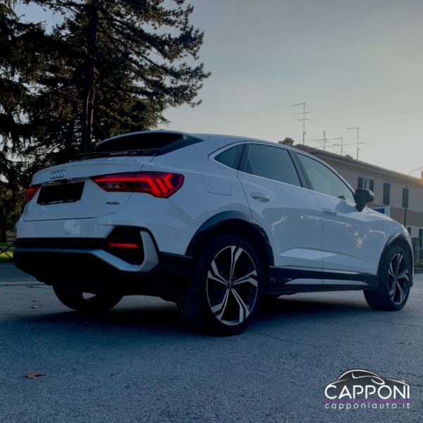 AUDI Q3 - Sportback 35 TDI quattro S tronic SLine edition - immagine 5