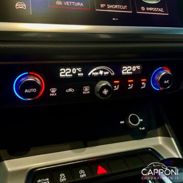 AUDI Q3 - Sportback 35 TDI S tronic SLine - immagine 8