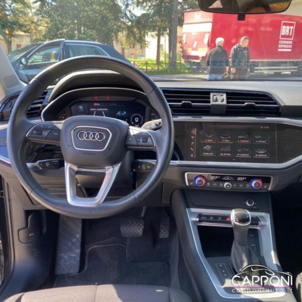AUDI Q3 - Sportback 35 TFSI SLine - immagine 8