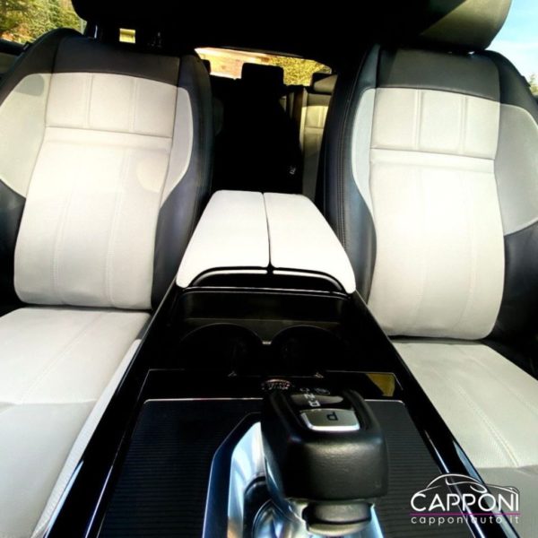 LAND ROVER Range Rover Evoque - 2.0D I4 204 CV AWD Auto R-Dynamic Black Pack - immagine 12