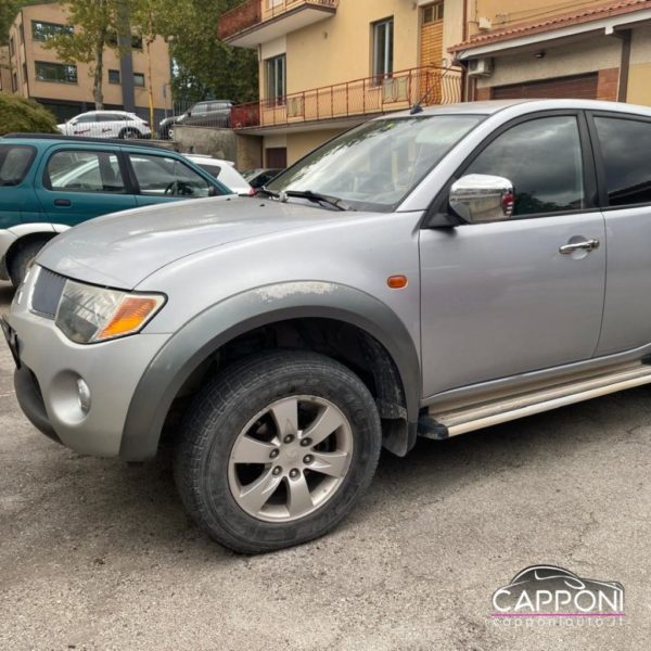 MITSUBISHI L200 - 2.5 DI-D/136CV Double Cab - immagine 2
