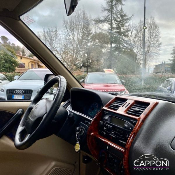 NISSAN Terrano II - 2.7 Tdi 3 porte 4x4 - immagine 7