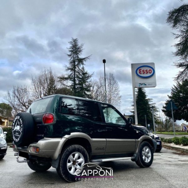 NISSAN Terrano II - 2.7 Tdi 3 porte 4x4 - immagine 4