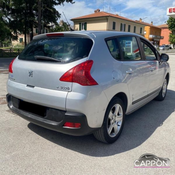 PEUGEOT 3008 - 1.6 HDi 110CV - immagine 5