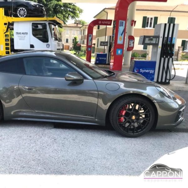 PORSCHE 911 - Carrera 4 GTS - immagine 3