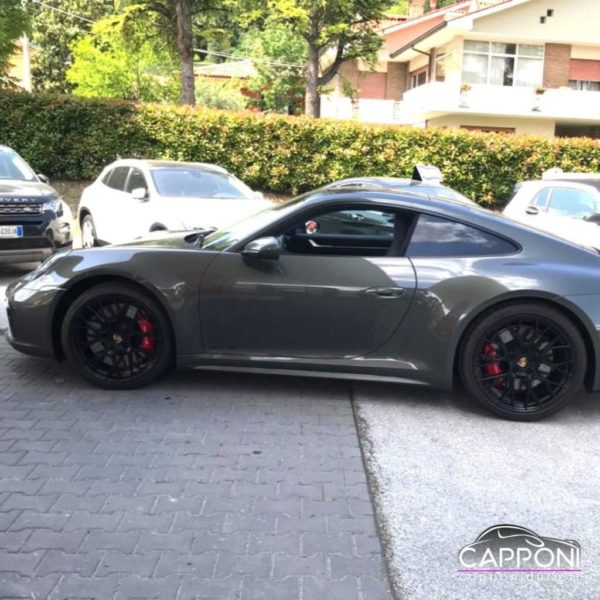 PORSCHE 911 - Carrera 4 GTS - immagine 4