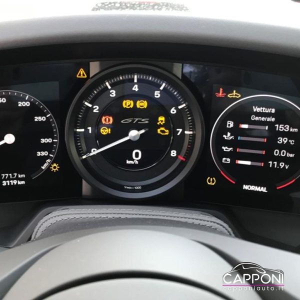 PORSCHE 911 - Carrera 4 GTS - immagine 18