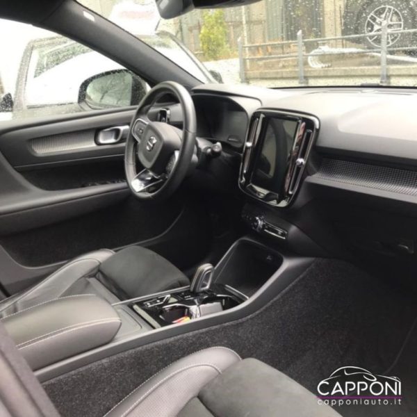 VOLVO XC40 - D4 AWD Geartronic R-design - immagine 7