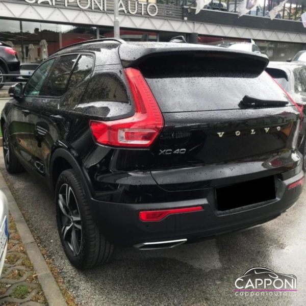 VOLVO XC40 - D4 AWD Geartronic R-design - immagine 3