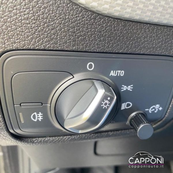 AUDI Q2 - 30 TDI quattro S tronic S Line PROMO - immagine 16