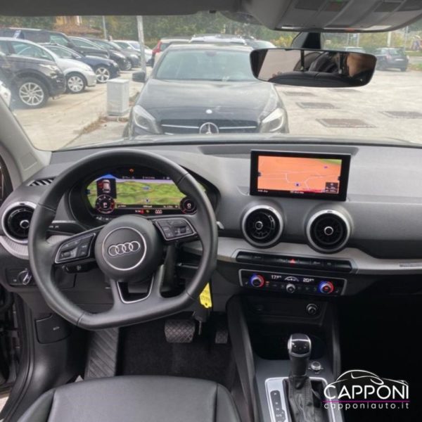 AUDI Q2 - 30 TDI quattro S tronic S Line PROMO - immagine 8