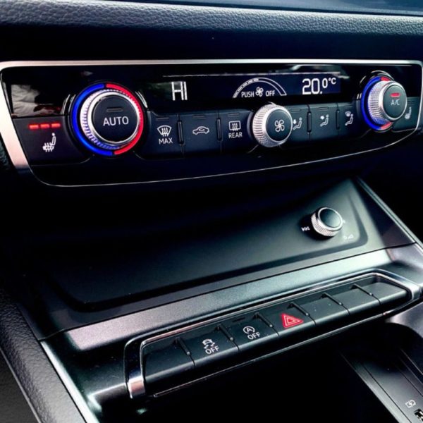 AUDI Q3 - 35 TFSI S line edition - immagine 10