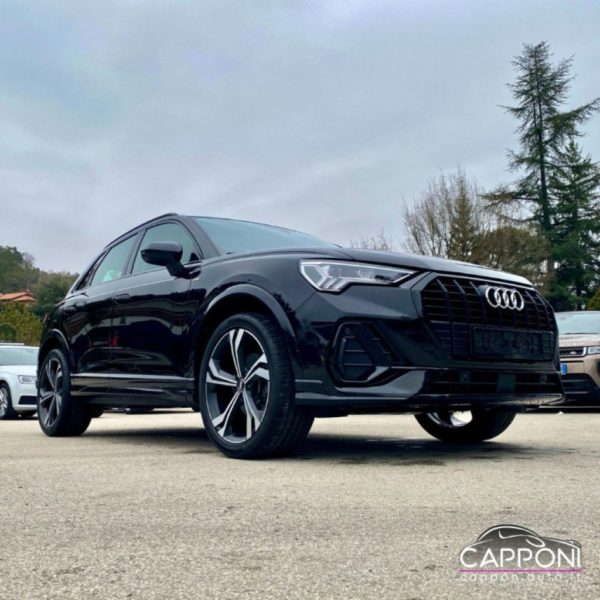 AUDI Q3 - 35 TFSI S line edition - immagine 2