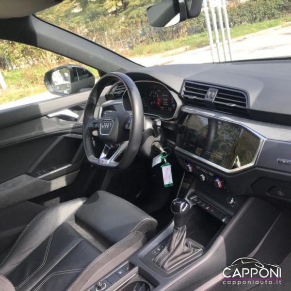 AUDI Q3 - Sportback 45 TFSI quattro S tronic 2 x SLine - immagine 10