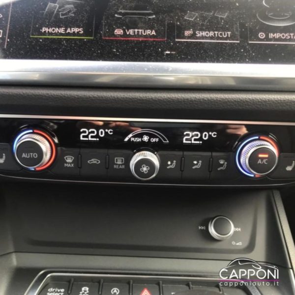 AUDI Q3 - Sportback 45 TFSI quattro S tronic 2 x SLine - immagine 17