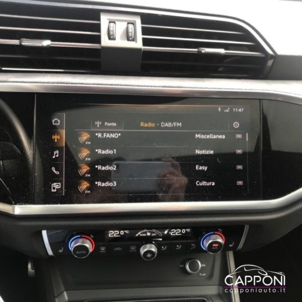 AUDI Q3 - Sportback 45 TFSI quattro S tronic 2 x SLine - immagine 16