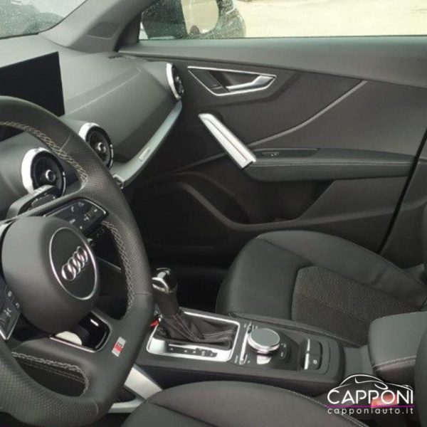AUDI SQ2 - TFSI quattro S tronic LM19 Sline - immagine 14