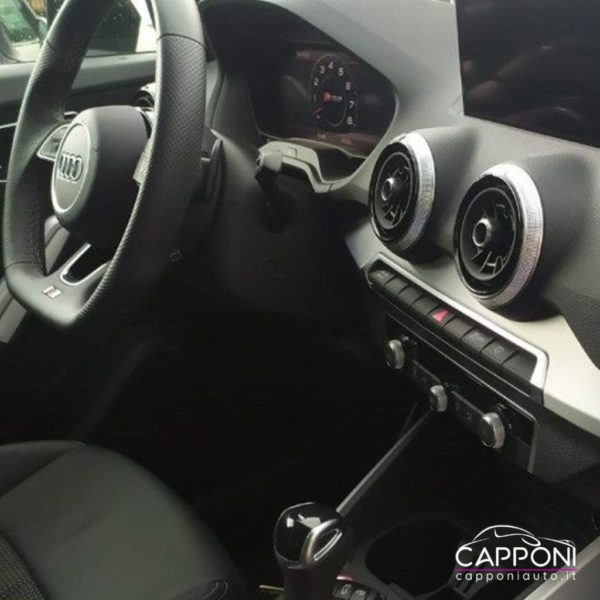 AUDI SQ2 - TFSI quattro S tronic LM19 Sline - immagine 17