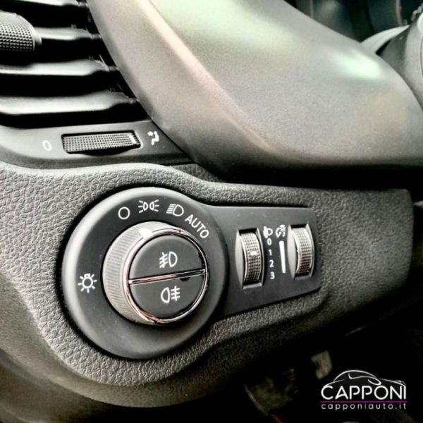 FIAT 500X - 1.5 T4 Hybrid 130 CV DCT Sport - immagine 8
