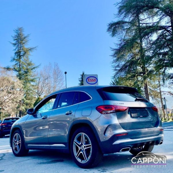MERCEDES-BENZ GLA 200 - AMG - immagine 4