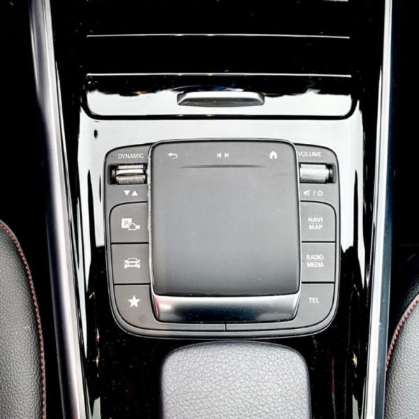 MERCEDES-BENZ GLA 200 - d Automatic AMG Night Pack - immagine 9