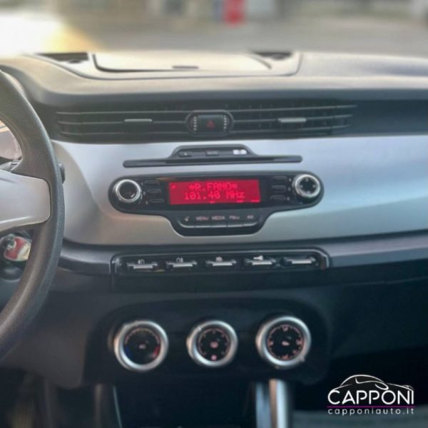 ALFA ROMEO Giulietta - 1.6 JTDm-2 105 CV - immagine 9