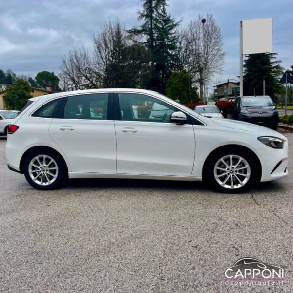 MERCEDES-BENZ B 180 - d Automatic - immagine 3