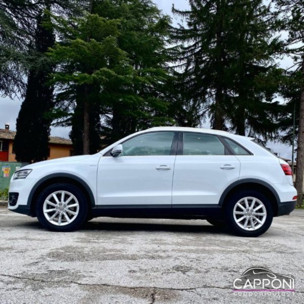 AUDI Q3 - 2.0 TDI quattro - immagine 3
