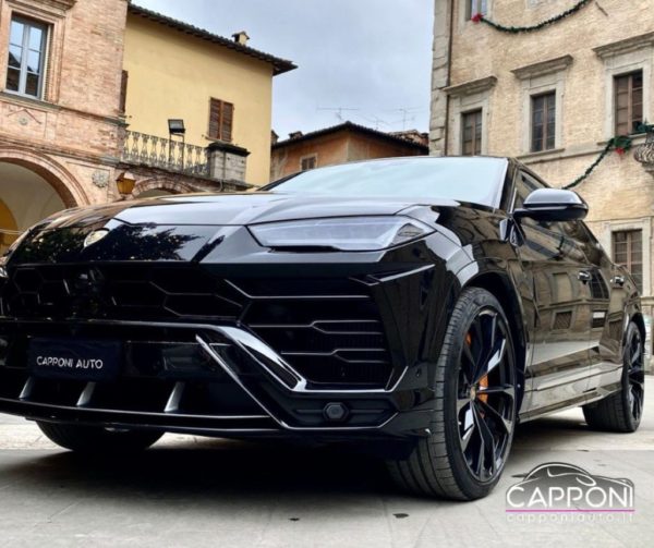 LAMBORGHINI Urus - 4.0 V8 aut. AWD 650 CV Total Black
