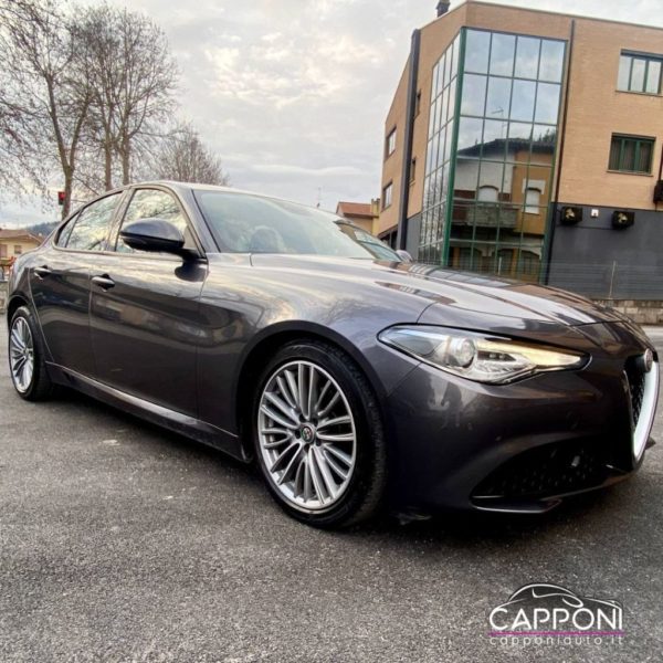 ALFA ROMEO Giulia - 2.2 Turbodiesel 180 CV - immagine 2