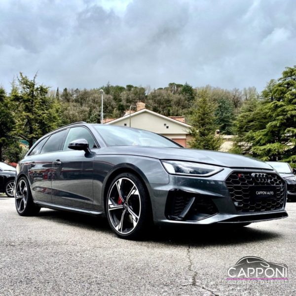 AUDI A4 - Avant 45 TFSI quattro S tronic S line edition