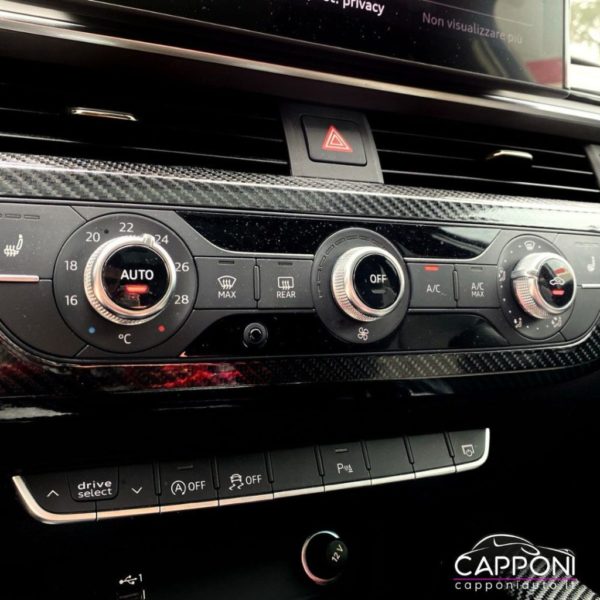 AUDI A4 - Avant 45 TFSI quattro S tronic S line edition - immagine 10