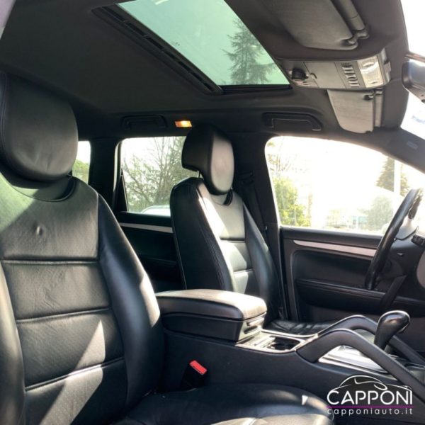 PORSCHE Cayenne - 3.0 Diesel Pelle/Navi/Clima bi-zona - immagine 9