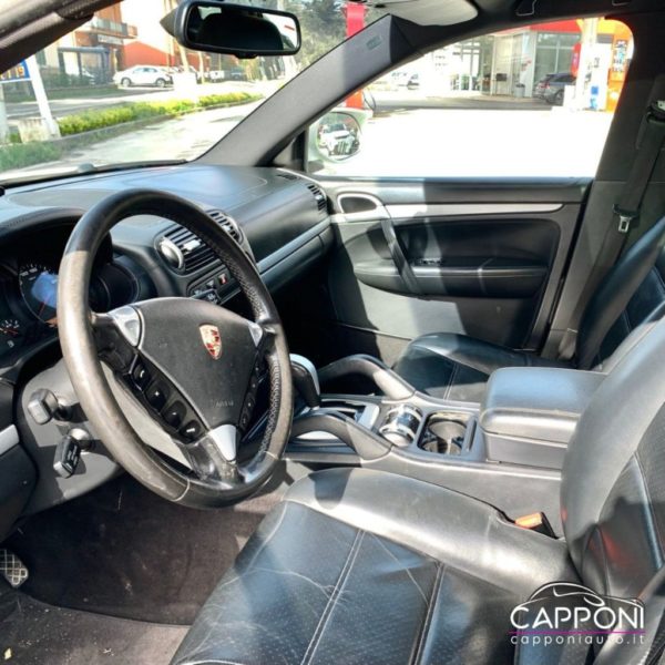 PORSCHE Cayenne - 3.0 Diesel Pelle/Navi/Clima bi-zona - immagine 8
