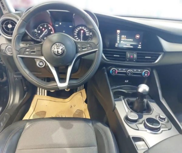 ALFA ROMEO Giulia - 2.2 Turbodiesel 150 CV - immagine 3