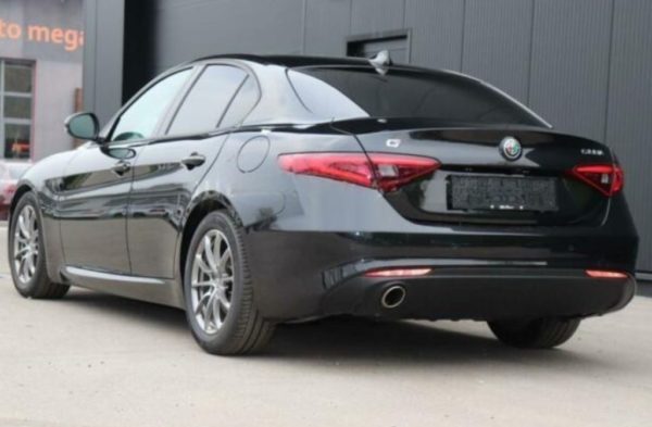 ALFA ROMEO Giulia - 2.2 Turbodiesel 150 CV - immagine 2