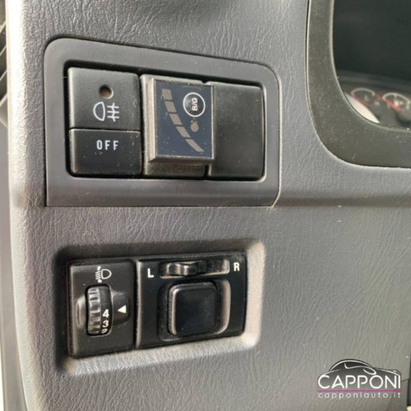 SUZUKI Jimny - 1.3i 16V cat 4WD - immagine 11